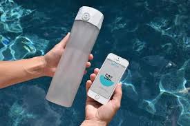 You can use an app or print out a tracker that helps you keep track of how much water you drink each day. Best Smart Water Bottle That Reminds You To Drink Tracker Water Bottle