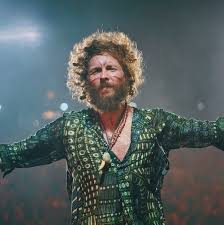 The bandoneón and the lyrics of dove ho visto te make it the most romantic song i think you can ever dedicate to a person. Buon Compleanno Jovanotti Le Foto Piu Belle Amica