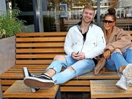 Easy returns in store and online. Janine Pink Und Dario Kolodiczyk Lvz Leipziger Volkszeitung