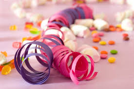 35 schon deko ideen 50 geburtstag selber machen diy hochzeit. Tischdekoration Fur Den Geburtstag Selber Basteln