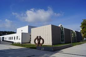 Saarland university currently has some 18,000 students and 2,000 members of staff. Hochschule Fur Musik Saar Wikipedia