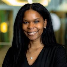 Ashley Degroot's Instagram, Twitter & Facebook