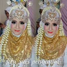 Kampung bali jasa rias pengantin murah gelora paket pernikahan 2021 di rumah make up akad nikah adat jawa sunda siger hijab syar'i mua dekorasi pelaminan Adat Sunda Hijab Syari Hijabfest