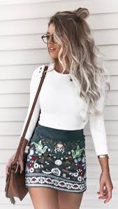.de coloration cheveux pour vous permettre de changer de couleur de cheveux comme bon vous semble ou pour vous aider à couvrir vos cheveux blancs. Coloration Blanche 5 Choses A Savoir Avant De Se Lancer