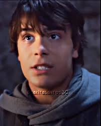 if he looks ay me like that i don't breath anymore 😩\\ Emelian era  coming??? #pearcejoza #edit #Emelian #dwight #dwightinshiningarmor #love  #pearcey @pearcejoza