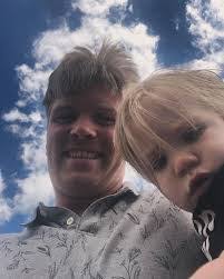 Jane Scates's Instagram, Twitter & Facebook