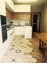 дизайн кухни 14 кв м с выходом на балкон Epingle Par Harmanskaya Ilona Brrisovna Sur Kuhni Cuisine Moderne Deco Cuisine Moderne Deco Maison
