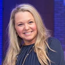 Jennifer Maule's Instagram, Twitter & Facebook