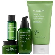 I also notice that my pms breakouts this month is also reduced. Green Tea Hydrating Heroes Set Innisfree Sephora