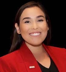 Lisa Wiginton's Instagram, Twitter & Facebook