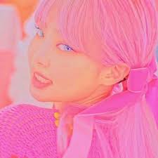 Pin By فان لجبهة ليسا On صور منعشة Girl Icons Black Pink Kpop Aesthetic Girl