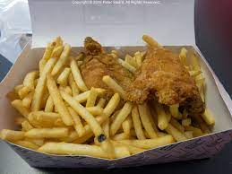 The Daily Lunch Kennedy Fried Chicken Lynn 5 Pieces 8 50 All Dark With Fries This Was Really Good Chicken And Good Value Chicken Fried Chicken Fries