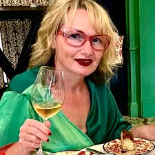 Hello all, We are stuck in St Mary's and was wondering if anyone has a jet  boat/ taxi boat that can take us back to Penzance today preferably this  morning? We are