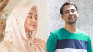 Meski begitu dimas mengutarakan bahwa bella adalah sosok perempuan yang hebat dan sangat luar biasa terlebih usai perempuan asal bandung itu kini memutuskan untuk mengenakan hijab untuk menutup auratnya. Heboh Laudya Cynthia Bella Marah Saat Raffi Ahmad Bocorkan Kisahnya Dengan Dimas Beck Udah Dong Ah Herstory