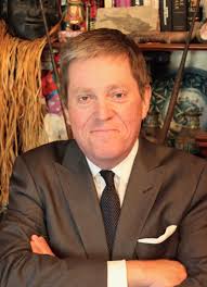 Biography — Dee Smith