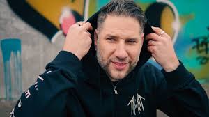 Dani Monroe (@dani.monroe.art) • Instagram photos and videos