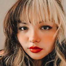 people selling my website exclusive edition that was £20 for over £1k is my  villain origin story!!!! I'm so sorry people are doing that!!! and  literally only 190 of them were sold