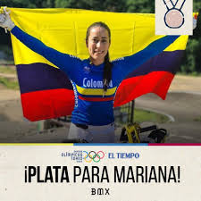 Monto en una bici rosada, sin rueditas de apoyo, muy rápido alrededor del • bmx racer#100, bicampeona olímpica y 18 veces campeona. Zj3jqomtvrixnm