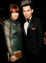 Adam lambert partners with project angel food to deliver thanksgiving meals & raise i just saw justjared posting pap shots of adam lambert and his bf frolicking and making out on the beach in. Adam Lambert Starportrat News Bilder Gala De