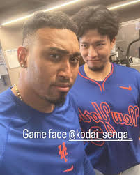 Edwin Díaz and Kodai Senga 🤣 (via IG/sugardiaz39)