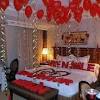 The options for wedding room decoration abound, a lot of them involving flowers; 1