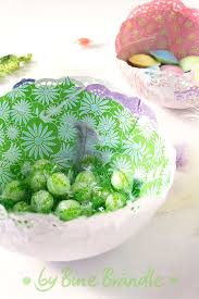 Eine Tolle Einfache Bastelidee Auch Mit Kleinen Kindern Zarte Papier Schalen Selber Machen Mit Luftballon Kleister Tort Basteln Herbst Bastelideen Basteln