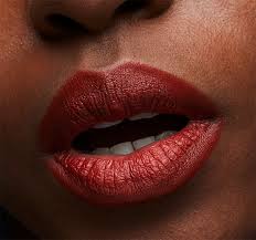 Conseils beauté pour réussir son rouge à lèvres bordeaux. Rouge A Levres Mat Mac Cosmetics