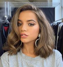 Ein stufenschnitt sorgt sofort für mehr volumen und schwung. Mittellange Haare Das Sind Die Trend Frisuren Im Fruhling 2020 In 2020 Haarschnitt Mittellange Haare Schulterlange Haare Haarschnitt Schone Frisuren Mittellange Haare