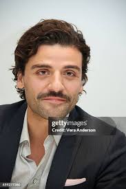 9,450 Oscar Isaac Photos & High Res Pictures