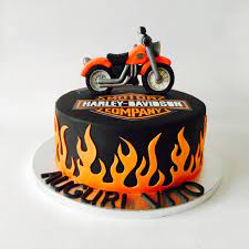 Torte Di Compleanno Per Adulti Muffinworld Moto Torta Torte Di Compleanno Torte