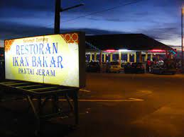 Penutup senarai tempat makan ikan bakar terbaik ini membawa kita ke kuala selangor untuk menikmati aroma ikan bakar. Restoran Ikan Bakar Pantai Jeram Selangor