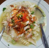 Mana yang harus dipilih, bergantung pada misi tiap orang. Lagi Flu Enaknya Sarapan Nasi Sop Yang Hangat Kaya Nutrisi Ini Foto 3