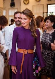بالصور أجمل اطلالات الملكة رانيا في عام 2017 مجلة هي queen rania fashion women