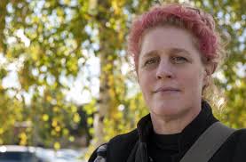 Därför vill punkaren och företagaren Amy, 48, förändra världen