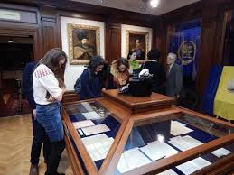 Are acea mândrie care o face diferită: ExpoziÈ›ia Student In Comunism La Universitatea Alexandru Ioan Cuza Din IaÈ™i