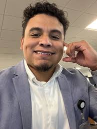 Guys i need a favour. I've been looking for a clip of scar screaming  "TOOOOOPH" which i feel like he does often but I've literally not done a  single example. Have I