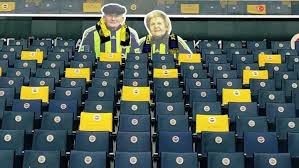 Fenerbahçe taraftarı da zalgiris'i destekler | fener fans support zalgiris vs cska. Fenerbahce S Tribute To A Couple That Has Passed Away Besoccer