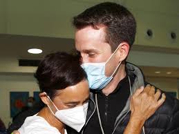 First travellers arrive at Brisbane International Airport