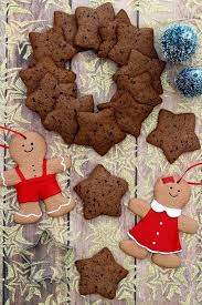Biscuits De Noel Au Chocolat Et A La Cannelle Amandine Cooking Biscuit De Noel Gouter De Noel Gateaux De Noel Au Chocolat