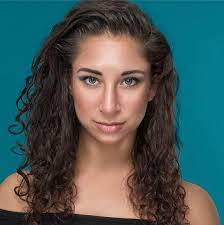 Shelly Perlman's Instagram, Twitter & Facebook