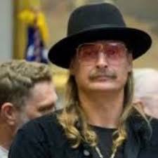 Amanda Heinemann (@ladypeno)