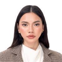 Jennifer Apacible's Instagram, Twitter & Facebook