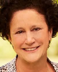 Elise Douglas's Instagram, Twitter & Facebook