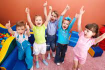 Wir machen gerade die eingewöhnung mit unserem einjährigen sohn. Kindergarten Ab Wann Sollte Mein Kind In Die Kita Rundumskinderzimmer De