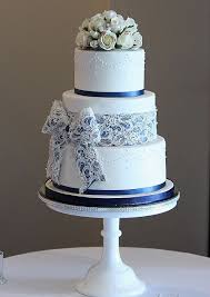 Project Cake Cake Company Central Coast Wedding White Wedding Cupcakes Wedding Cakes With Cupcakes Wedding Cupcakes