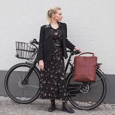 We Love The Weathergoods Bags For Their Combination Of Practicality And Classic Scandi Style The Shopper From The New Ran Bicycle Chic Cycle Chic Pannier Bag