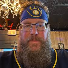 Hi everyone! I'd really appreciate if you could help a student out. I'm  currently writing my master thesis