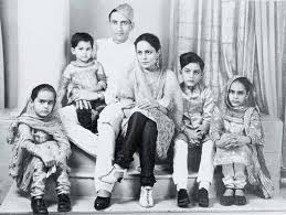 Iftikhar Ali Khan Pataudi With His Wife Begum Of Bhopal And Their Children By Rohit Sonkiya Indian History Vintage Bollywood Extraordinary People