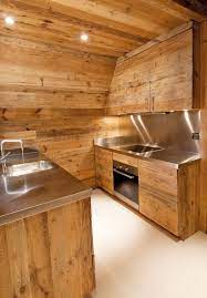 Liberi Professionisti Che Sviluppano Principalmente La Progettazione L Arredamento Di Interni Cuisines De Cabine Interieur De Chalet Amenagement De La Cuisine