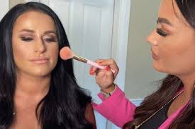 Looking for haircut near you in Belfast? Find top places